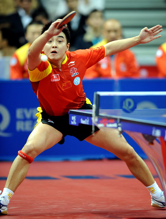 Wang Hao, the iconic Reverse Penhold Backhand exponent, delivers fierce two‑sided loop attacks and remarkable mid‑far‑table rally strength with a fully offensive penhold‑grip playing style.